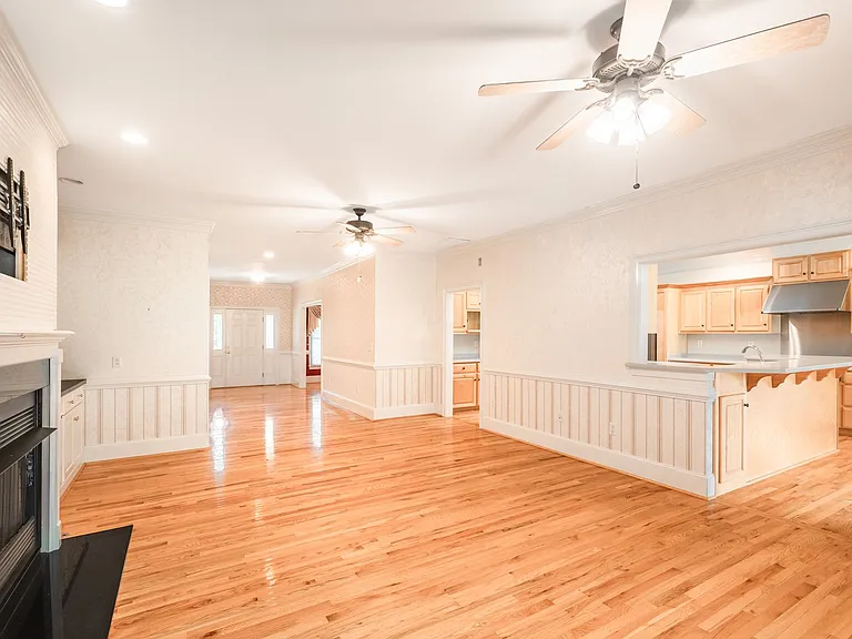 785 Glenwood Dr — Photo 10