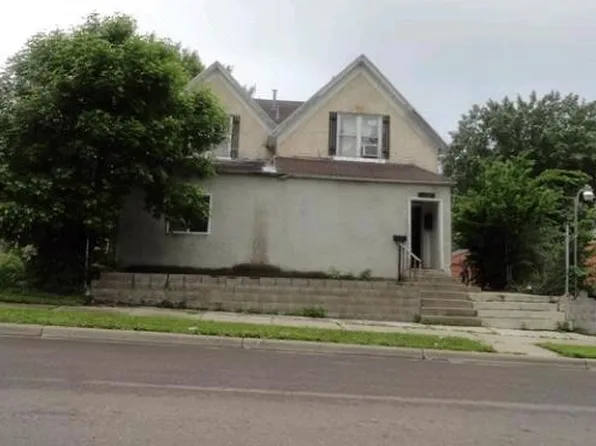 124 Spencer St S, Shakopee, MN 55379