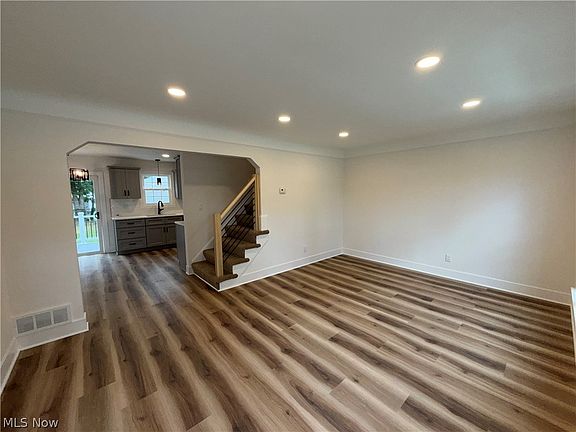 2nd image of 3976 E 190th St