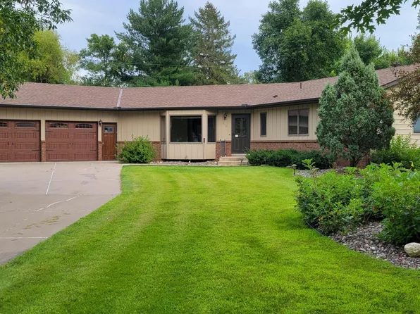 210 Meadowlark Rd SE, Saint Michael, MN 55376