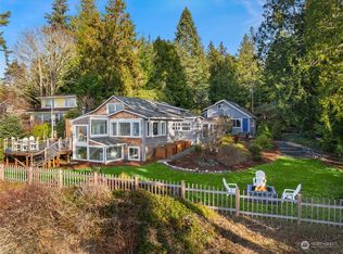 9775 NE Shore Dr, Indianola, WA
