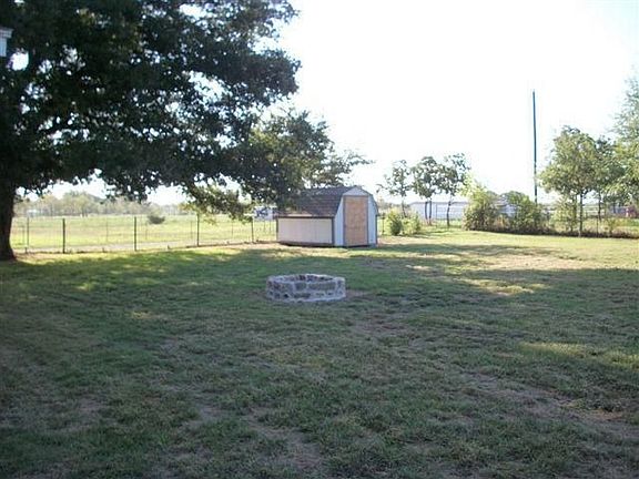 3rd image of 1401 Vz County Road 3816
