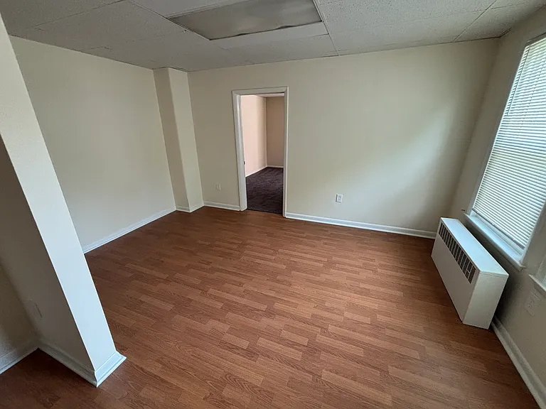 30 W Greenwood Ave #1 — Photo 4