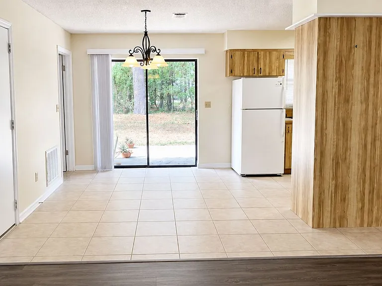 12350 SE 100th Ave — Photo 3