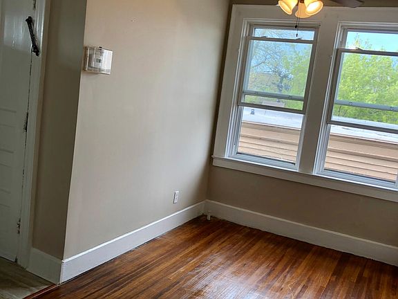 4th image of 820 Elmwood Ave APT 6