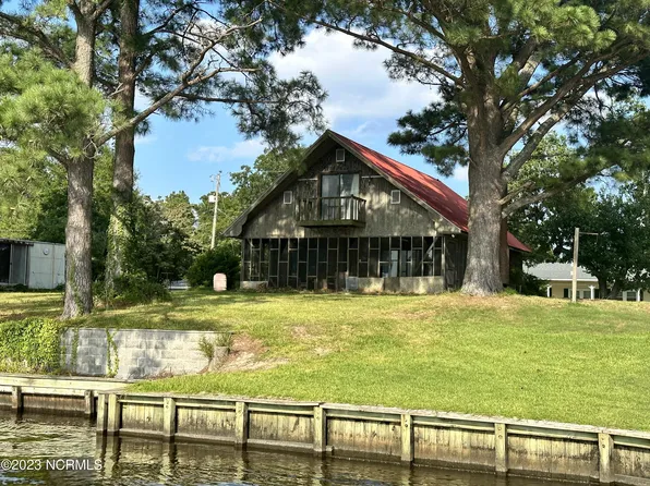 833 Bulls Bay Road, Columbia, NC 27925