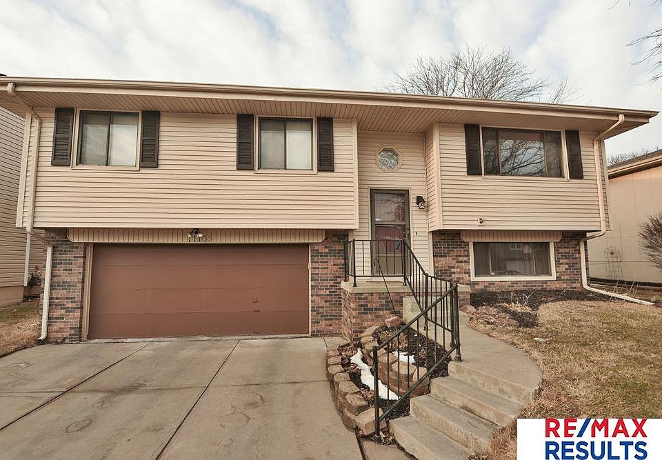 1st image of 11104 Crown Point Ave