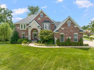 1525 Windridge Ct, Saint Louis, MO