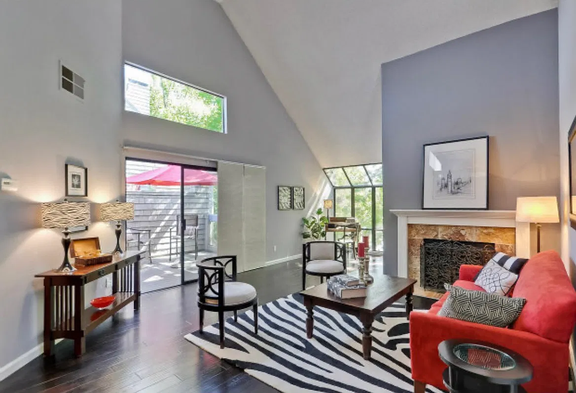 2 bed, 910 sqft, $3,500 — Photo 4