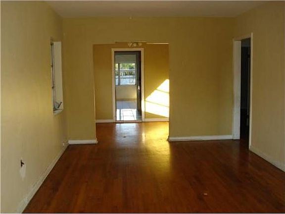 5th image of 8758 NW 169th Ter