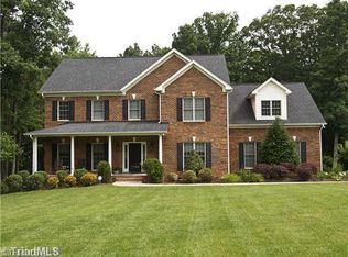 7108 Pleasant Oaks Rd, Greensboro, NC 27410