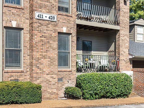 2nd image of 414 Sloan Rd