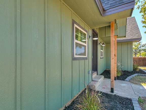 3rd image of 2415 Forest Park Ave