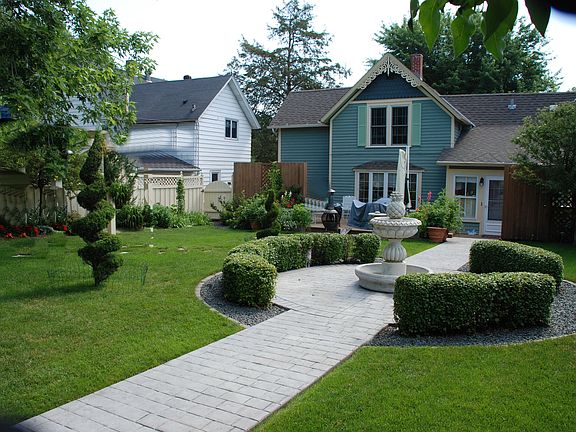 English Private Yard