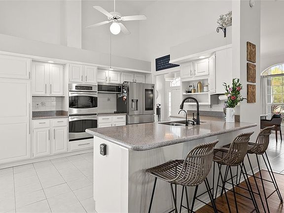 4th image of 551 Wheatstone Pl