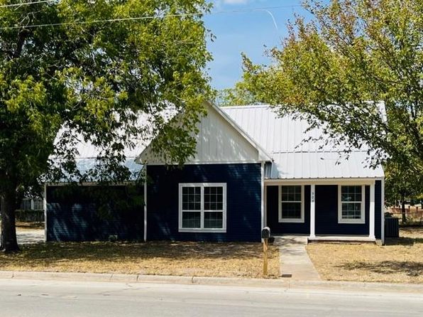 904 W Live Oak St