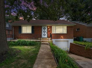 12 Saint Charles Pl, Saint Louis, MO