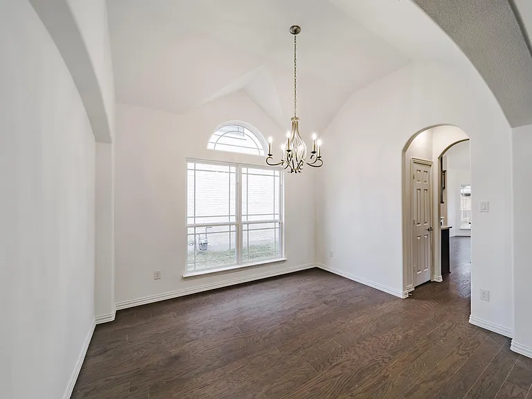 504 Waters Way — Photo 13