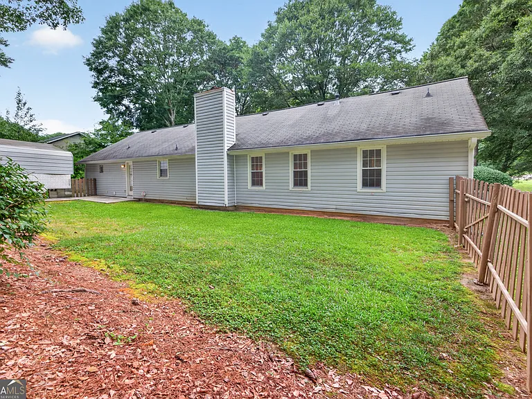 129 Springbrook Dr — Photo 40