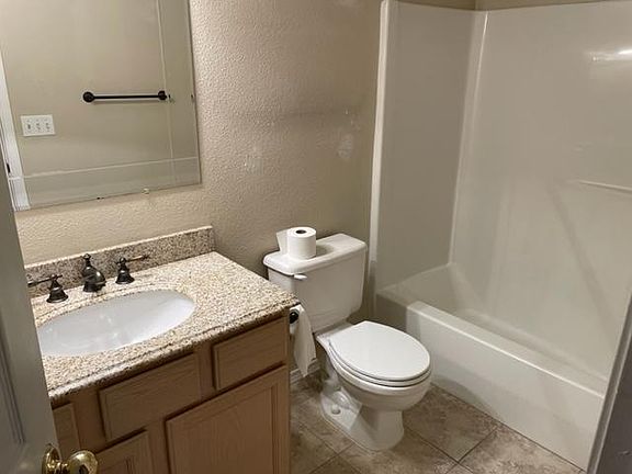 4th image of 4197 Imperial Dr