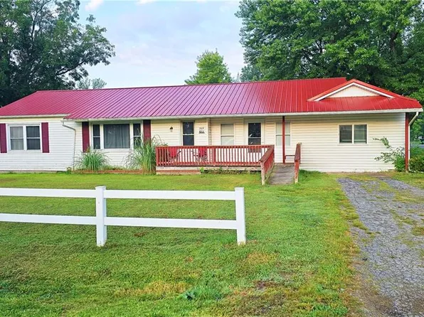 205 Hill St, Uniontown, KS 66779