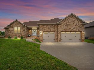 465 Nightingale Ct, Rogersville, MO 65742