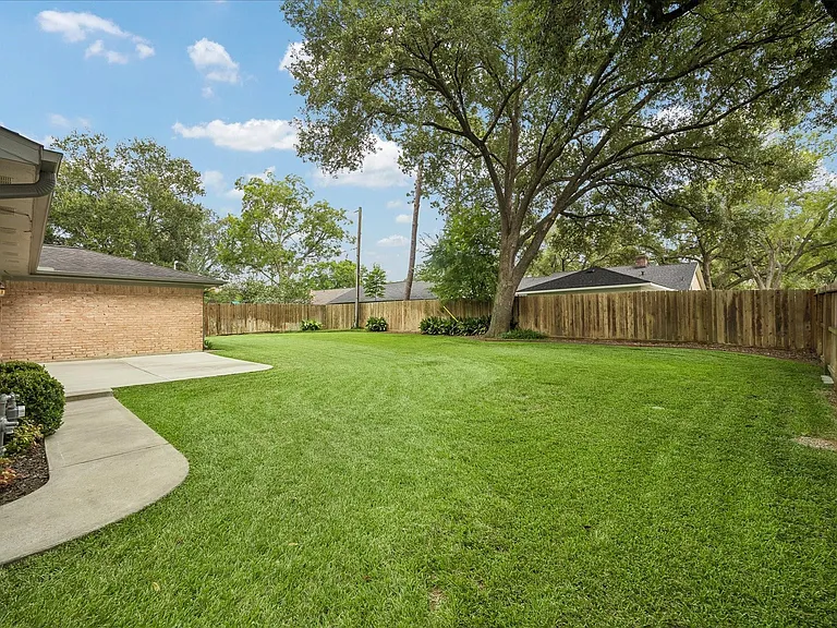 12427 Brandywyne Dr — Photo 29