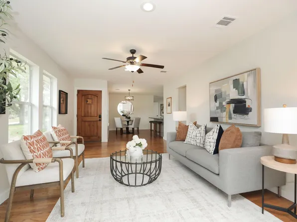 8003 Greenbush St, Houston, TX 77025