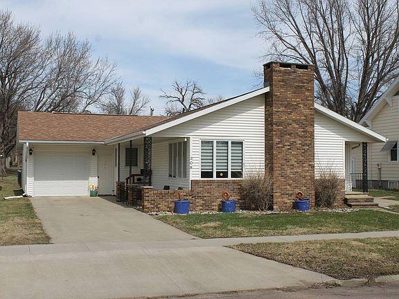 3rd image of 308 E Minnesota Ave