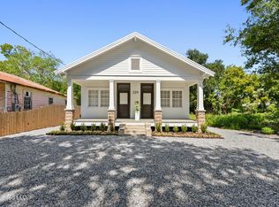 229 Sycamore St, Bay Saint Louis, MS 39520