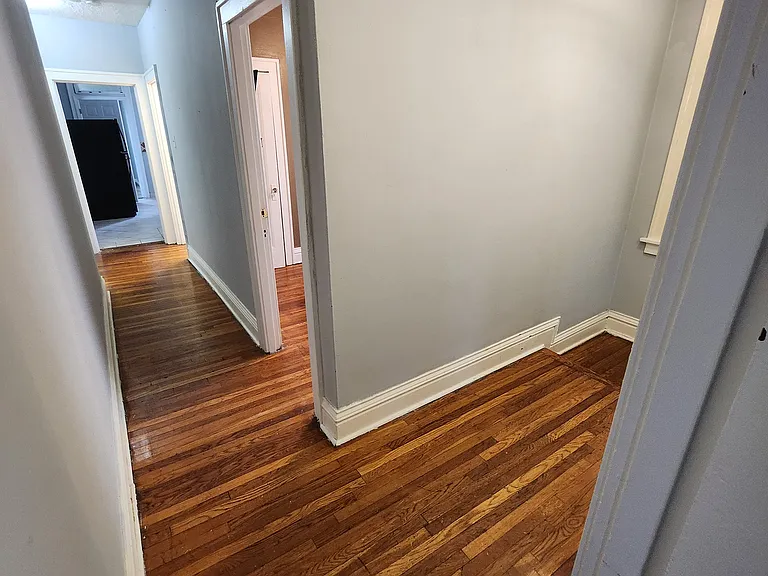4856 Farlin Ave — Photo 3