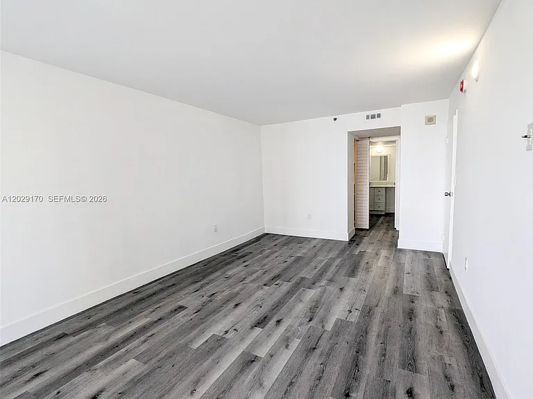 555 NE 15th St #12D — Photo 14
