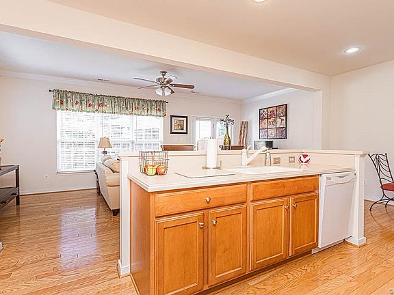 4th image of 1420 Olde Sage Ct