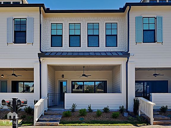 2nd image of 657 Stickley Oak Way