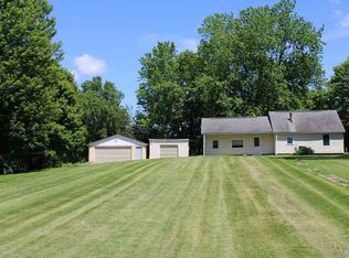 106 S Pine St, Delavan, IL 61734