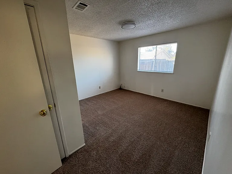 2586 Gillimer Dr — Photo 12