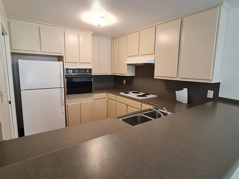 1950 Hayes St #1 — Photo 3