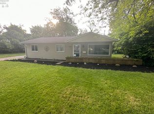 1490 Dixon Dr, Sandusky, OH 44870
