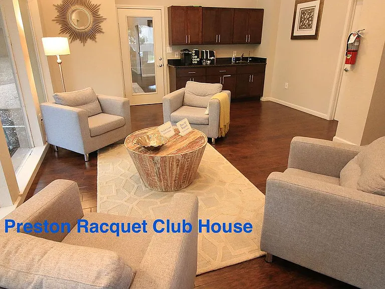 Community amenities : Club house