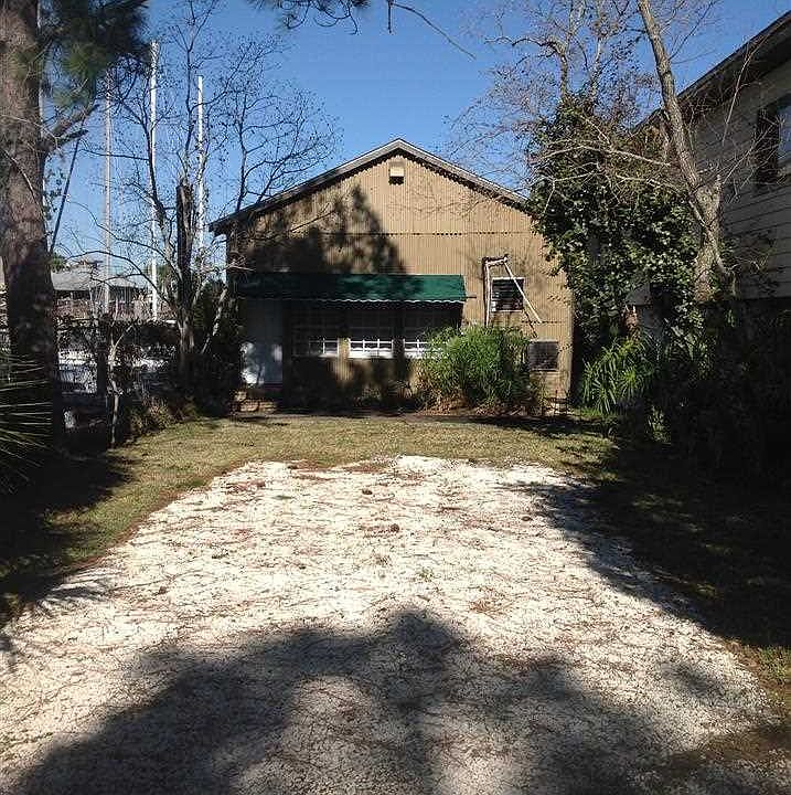1st image of 3006 Barrancas Ave