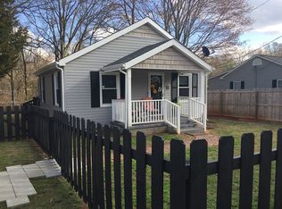 27 Railroad Ave, York, SC 29745