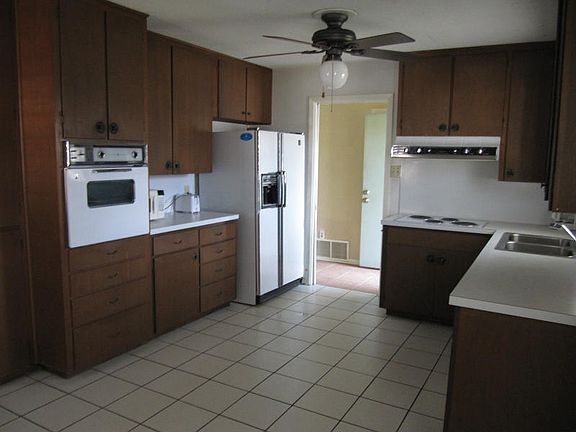 2nd image of 1338 Nile Dr
