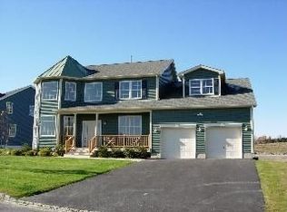76 Stuart Dr, Poughkeepsie, NY 12603