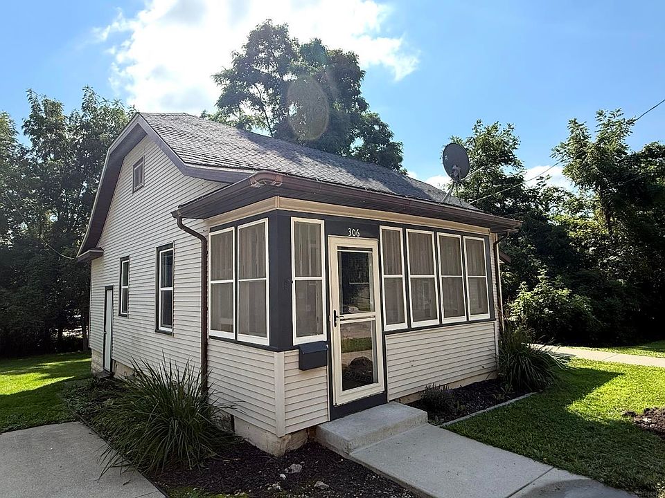1st image of 306 Winnebago St