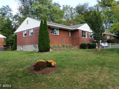 1900 Henry Rd, Rockville, MD, 20851