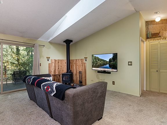 5th image of 10265 Ridge View Ter