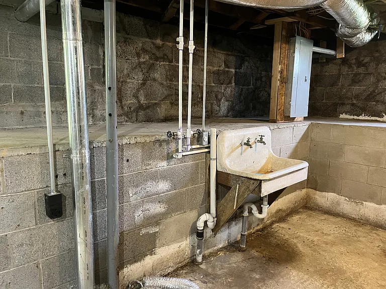 950 Old Asheville Hwy — Photo 11