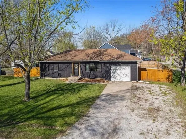 402 S Ohio St, Archie, MO 64725