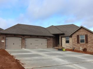 3441 S Suburban Ave, Springfield, MO 65807