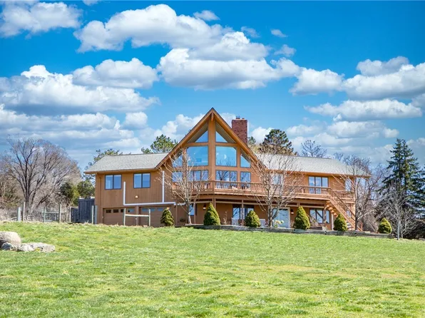 2660 Pine Grove Rd, Skaneateles, NY 13152